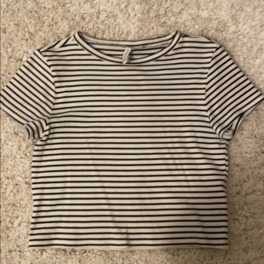 H&M Divided t-shirt
